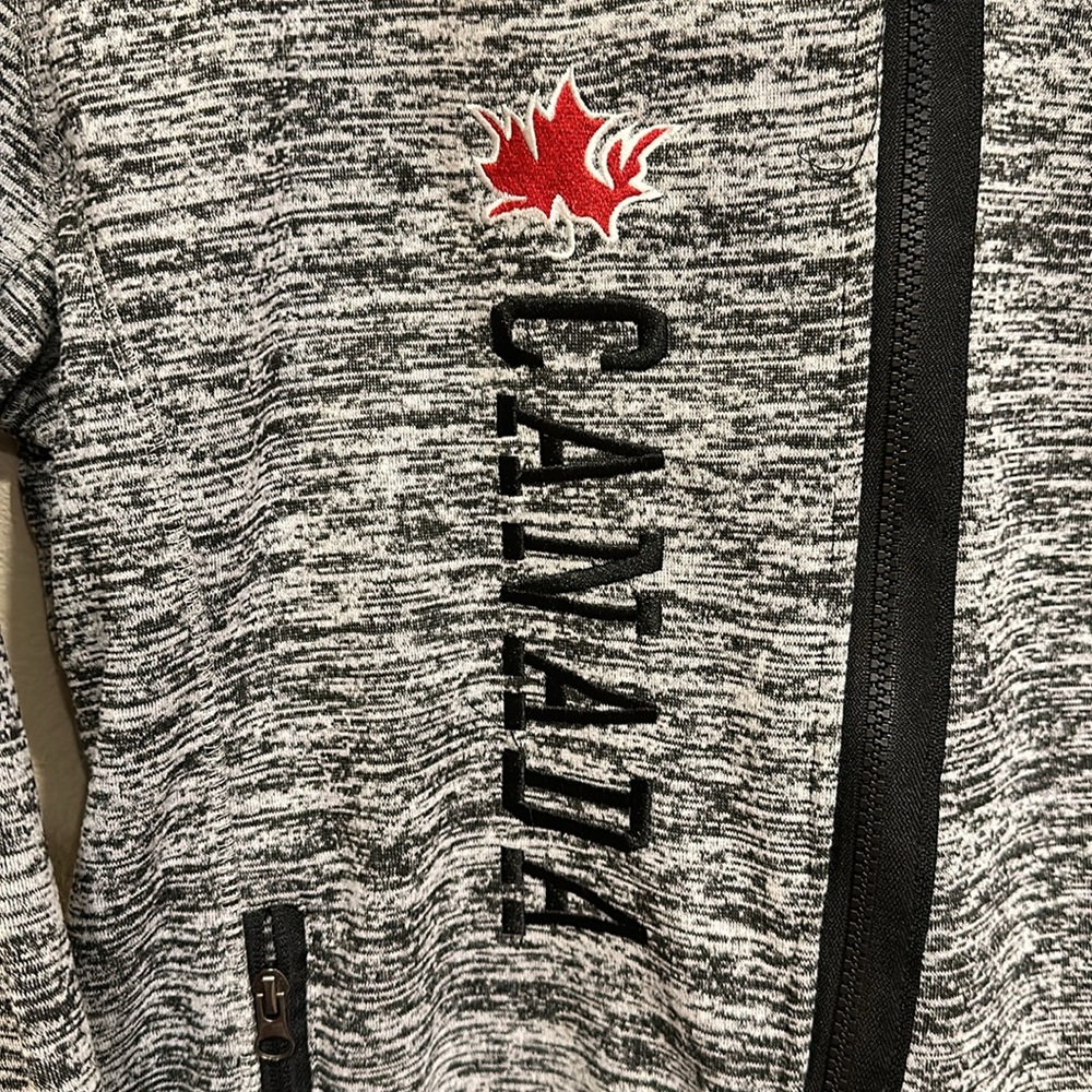 SO NICE Canadian Brand Women’s Hooded Sweatshirt—Size L - Picture 2 of 9